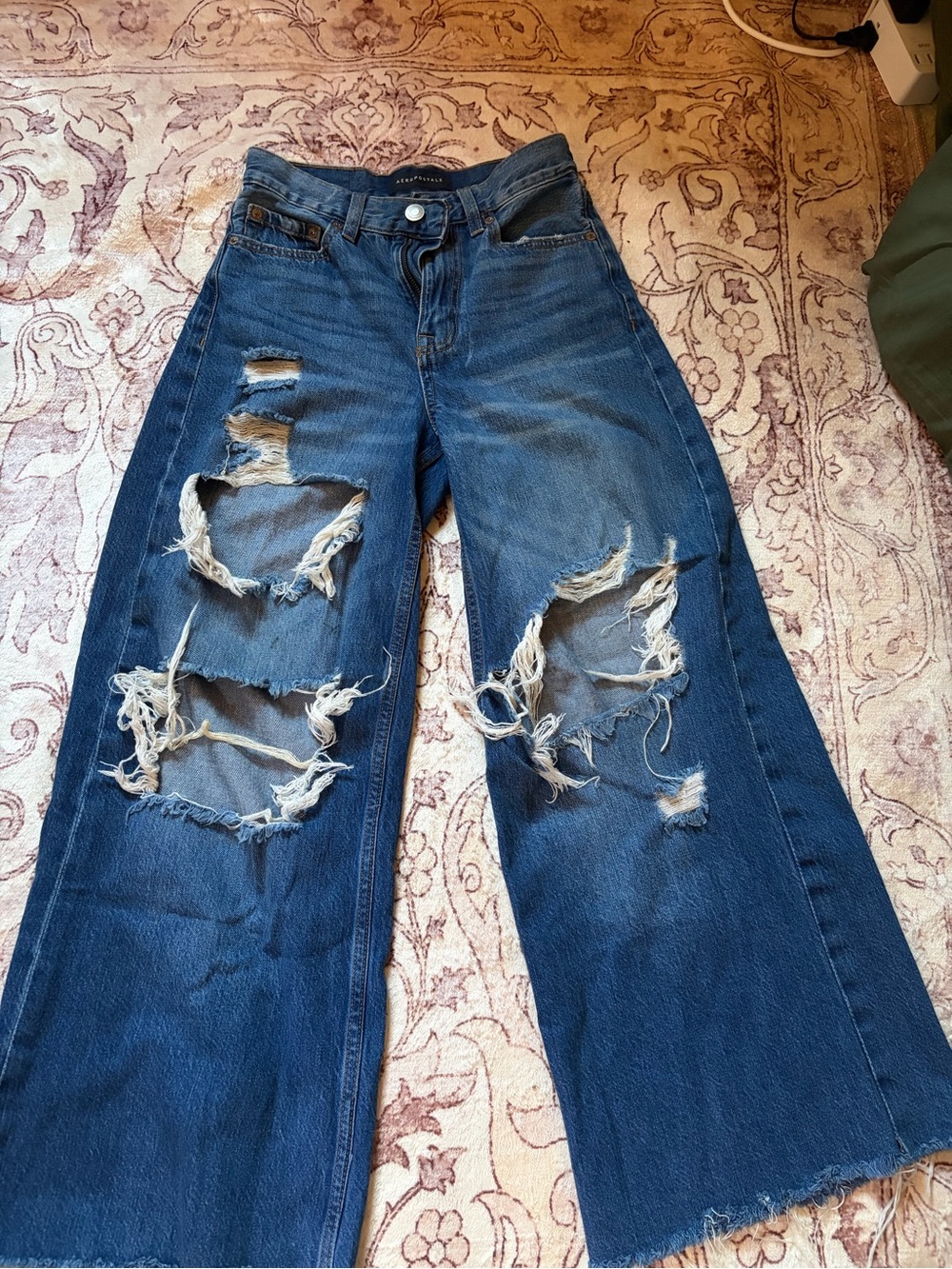 Aéropostale High Rise Super Wide Leg Ripped Jeans Y2K